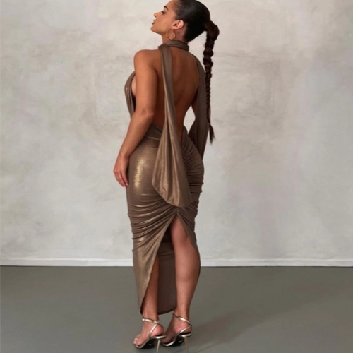 Causa una impresión duradera con el vestido de noche largo adecuado